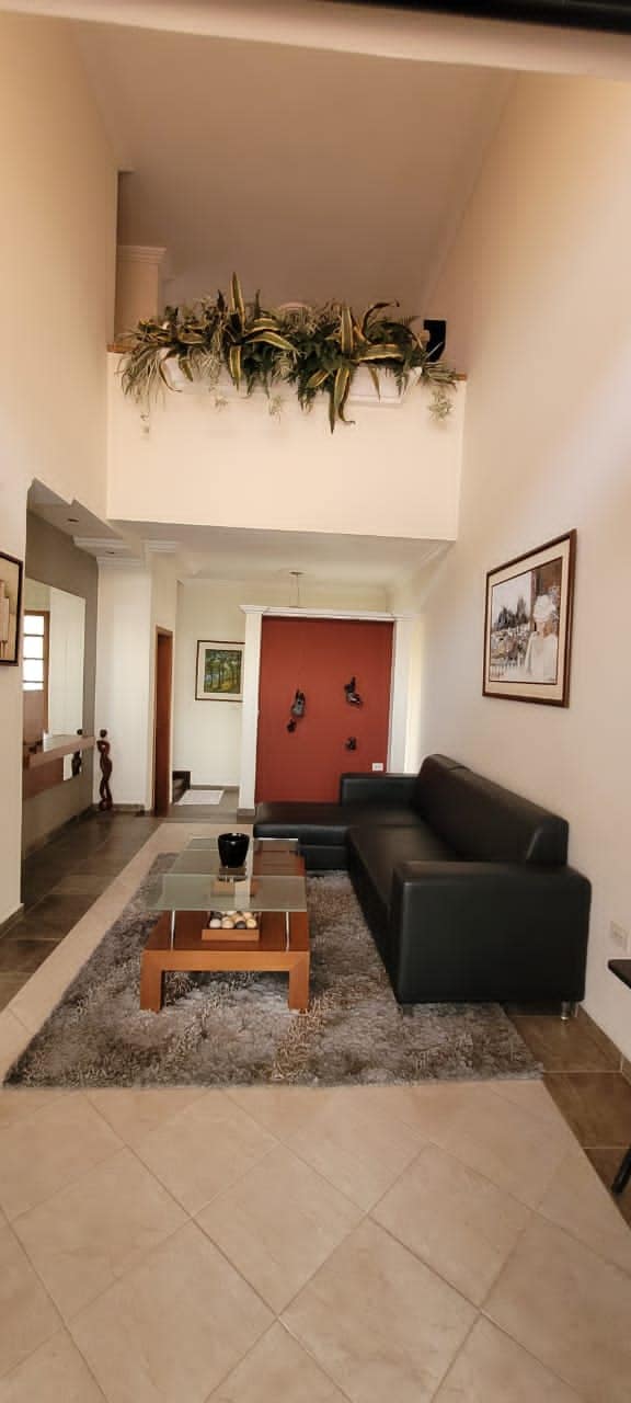 Stunning Townhouse in Mañongo